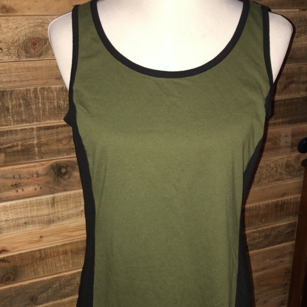 Set of 4 Tanks